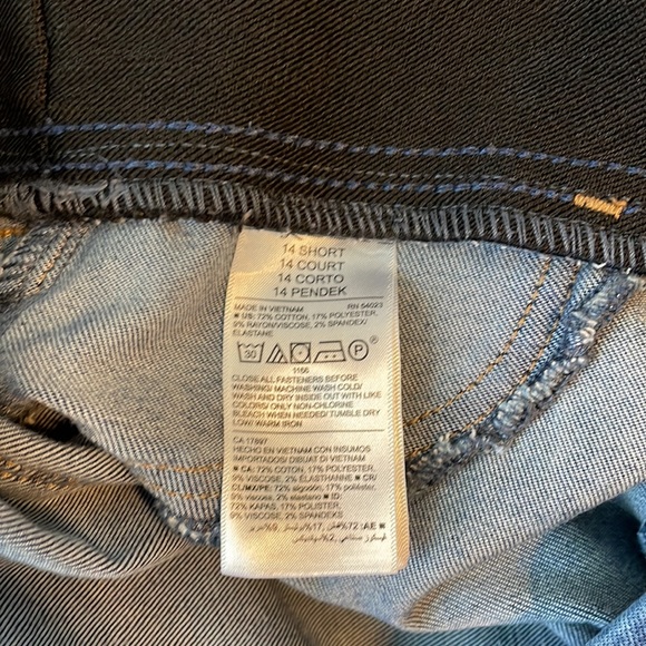 Old Navy Rockstar Super Skinny Jeggings - Picture 4 of 4